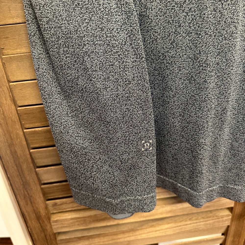 Lululemon XXL. Quickdry. Blue/Black speckles. Used but great condition
